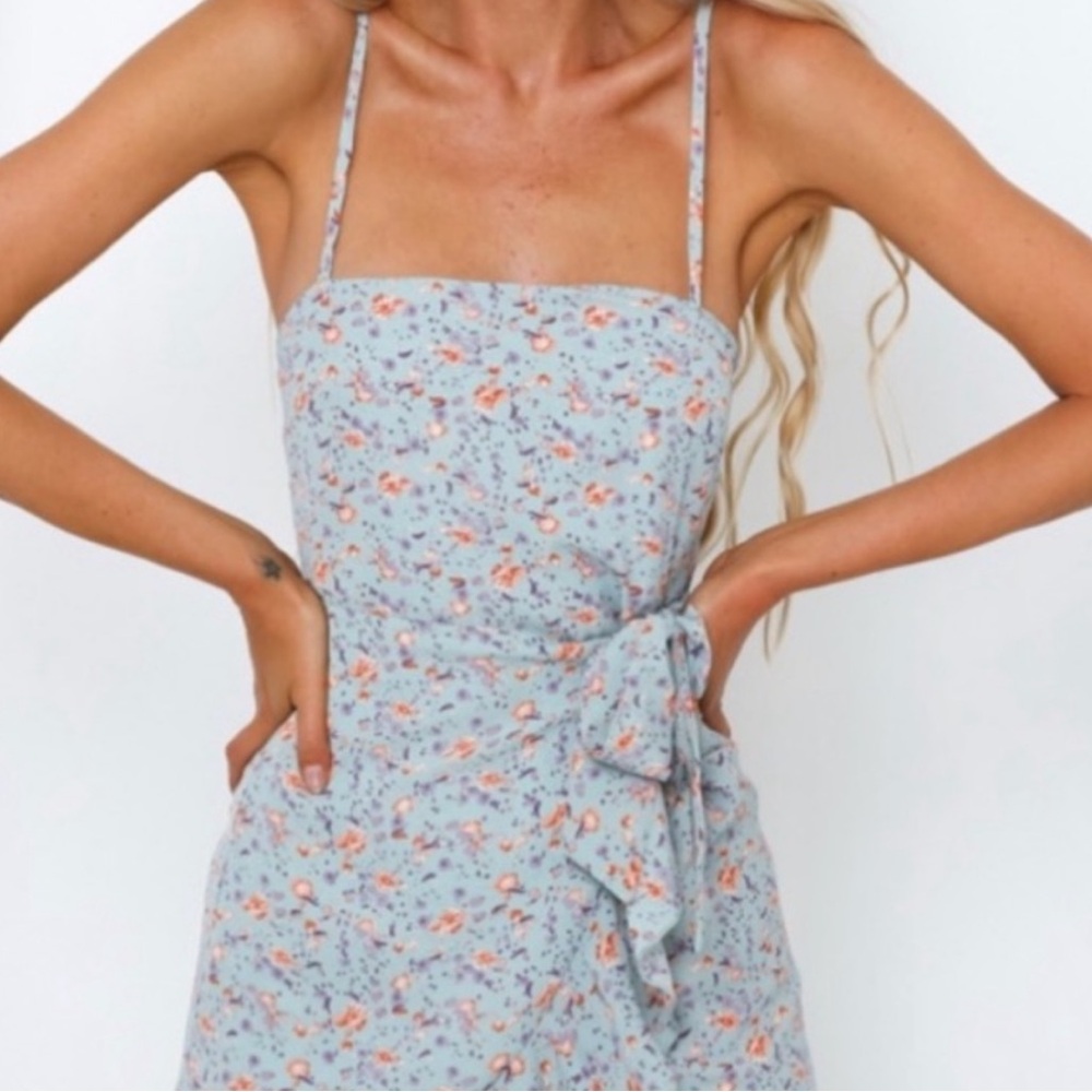 Hello Molly dress faux ruffle wrap floral blue tie mini‎ size M - Picture 2 of 10